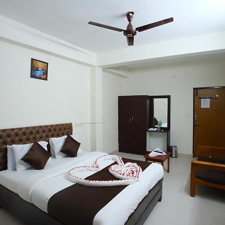 Ganesh Guest House Chennai Ngoại thất bức ảnh