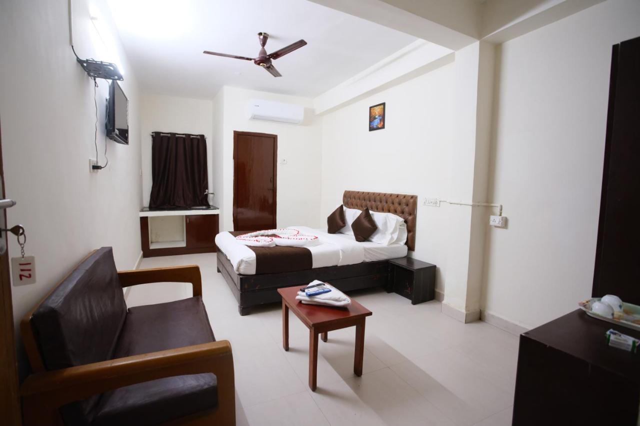 Ganesh Guest House Chennai Ngoại thất bức ảnh